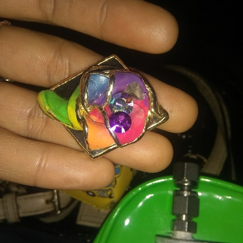 Pin - Picture 2 of 2